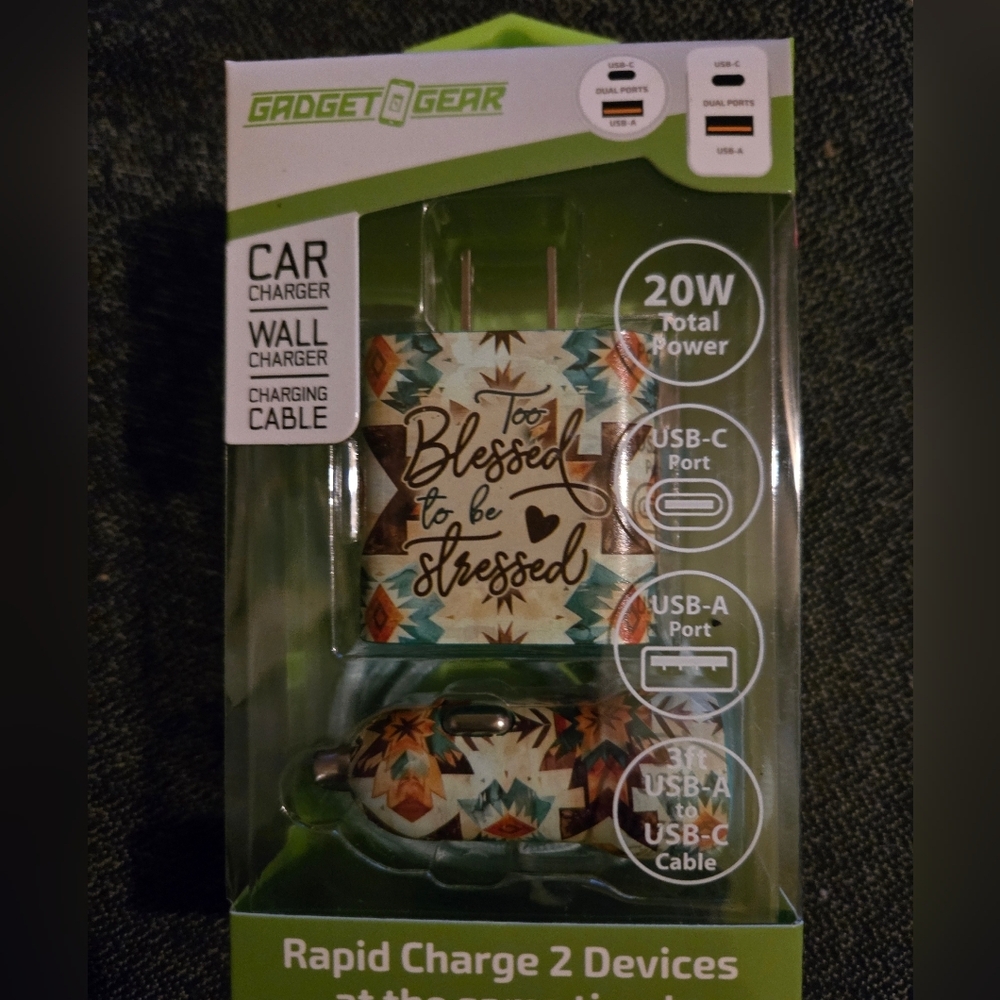 Gadget Gear Rapid Charge 2 devices at same time usb c and usb a new Hp🔥🔥